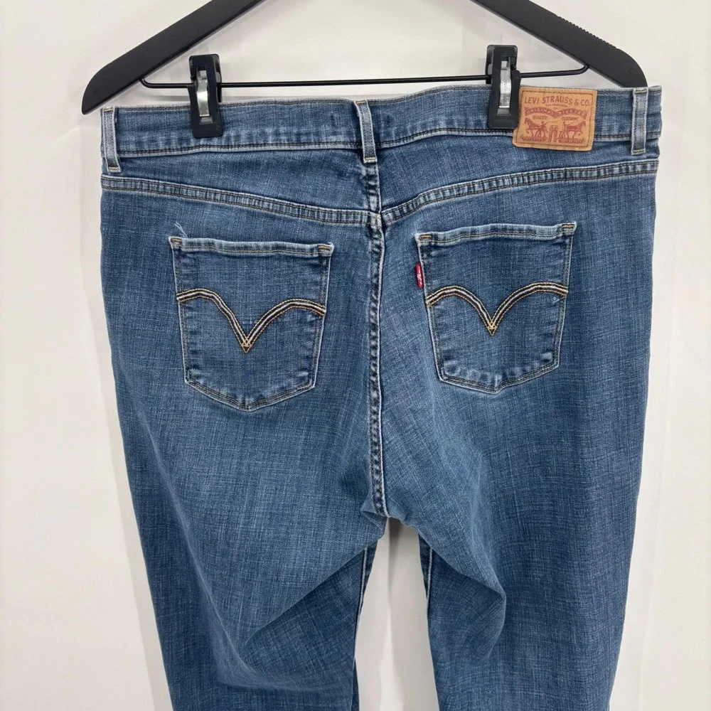 Levi Strauss & Co Mens‎ 32x34 Classic Bootcut Jeans Medium Wash Blue 39252-0002